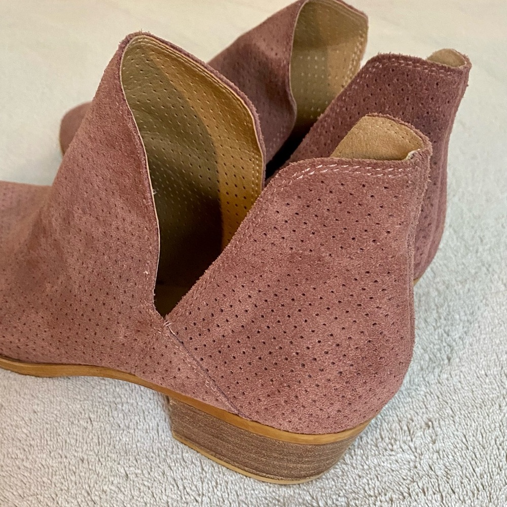 Lucky Brand Baley Slip On Ankle Booties - Picture 4 of 8